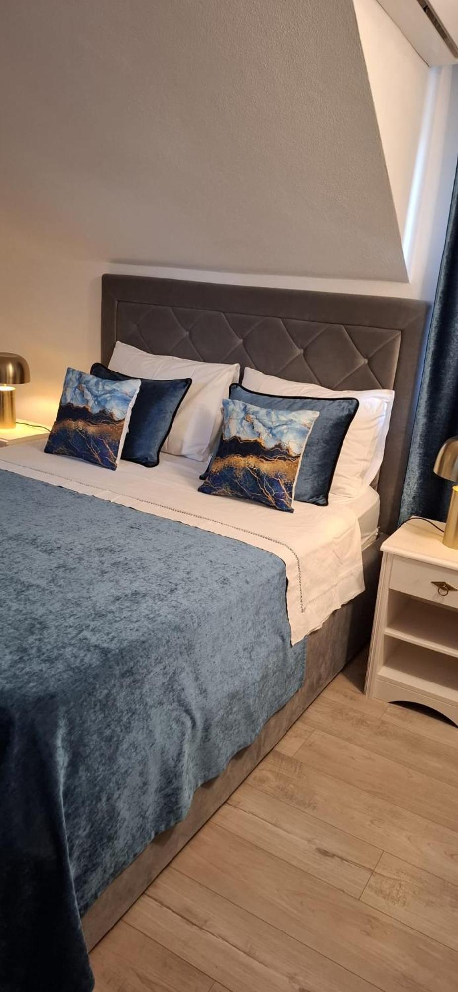 Apartments Sonja สปลิท ภายนอก รูปภาพ