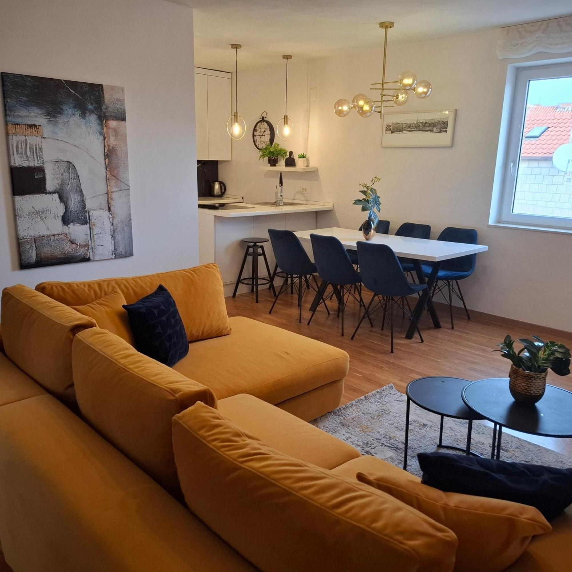 Apartments Sonja สปลิท ภายนอก รูปภาพ