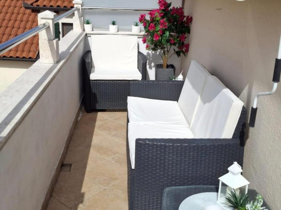 Apartments Sonja สปลิท ภายนอก รูปภาพ